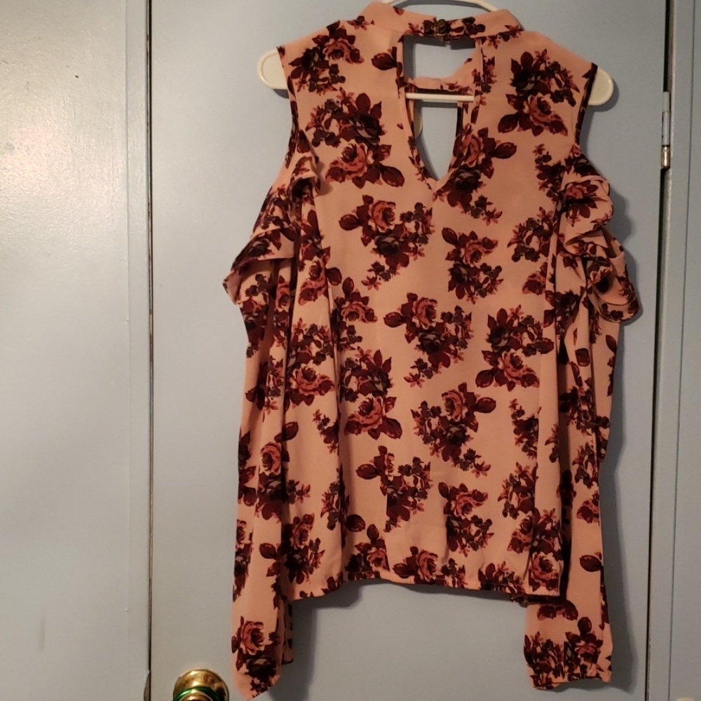 Cold shoulder Rose blouse